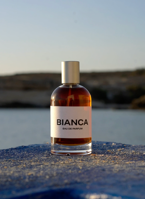 In collaboration with La Corsia - BIANCA EDP. A warm tonka and vanilla unisex perfume.